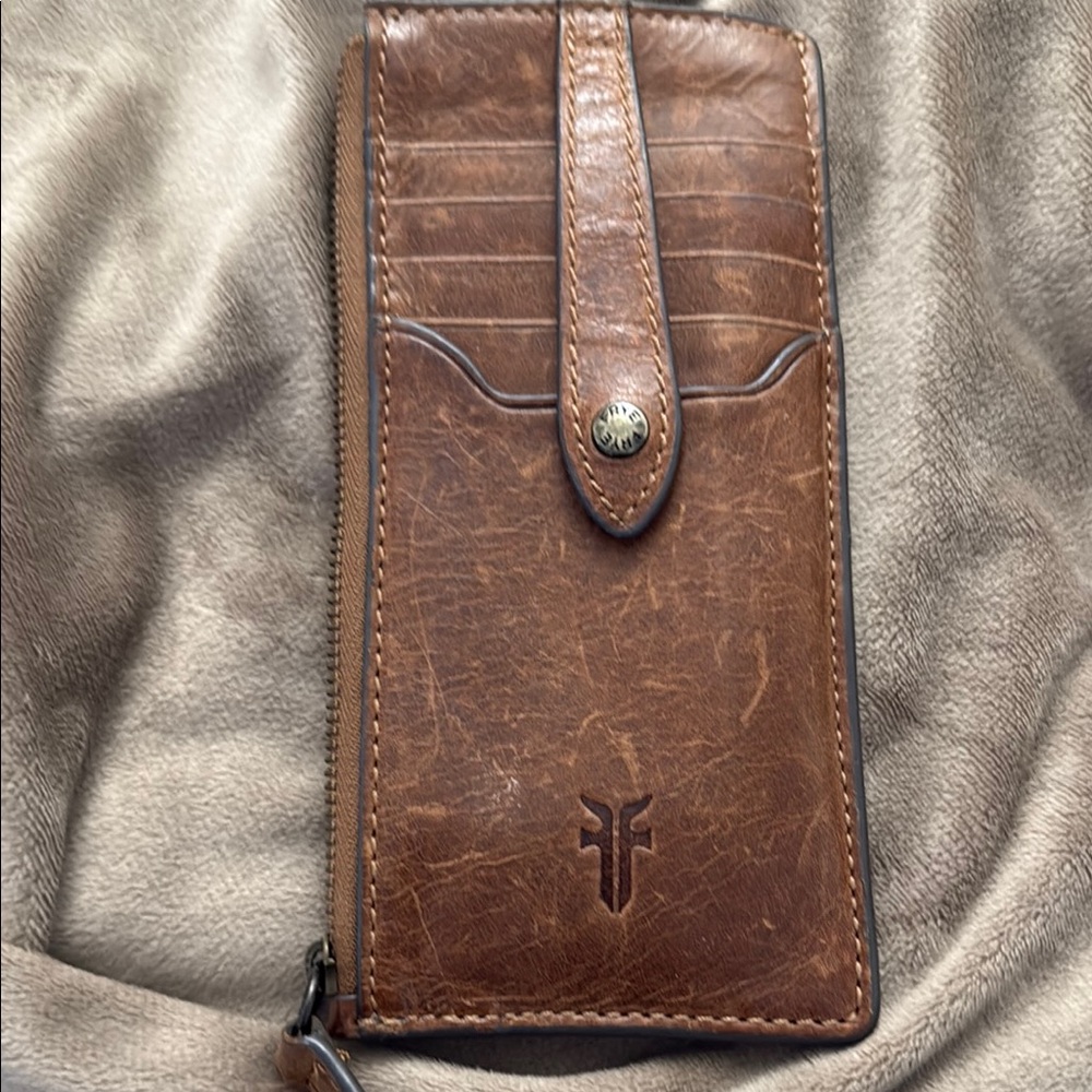 FRYE AND CO Brown Key Card Holder Leather Accessory